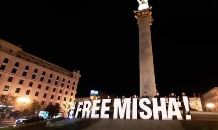 Gürcistan’da eski Cumhurbaşkanı Saakaşvili için “Mişa’ya Özgürlük” protestosu
