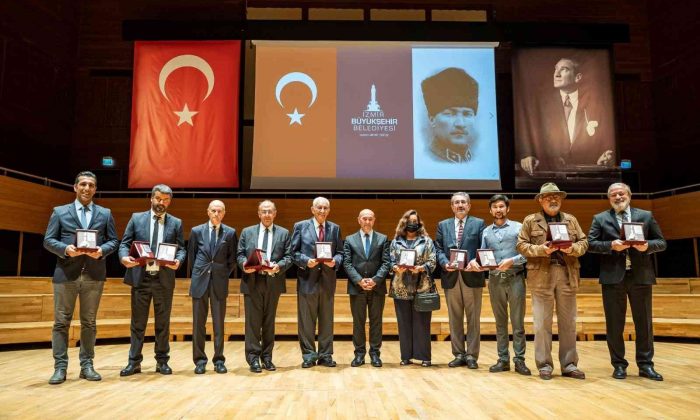“İzmir’e Doğru: 9 Eylül” belgeseline özel gala