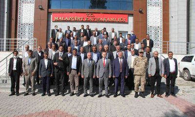 Kaymakam Demirer, muhtarlarla bir araya geldi