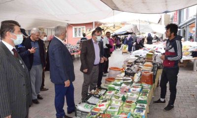 Kaymakam ve belediye başkanları pazarcı esnafını dinledi