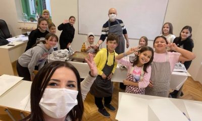 KAYMEK, Mostarlı miniklerin gönüllerine dokunuyor