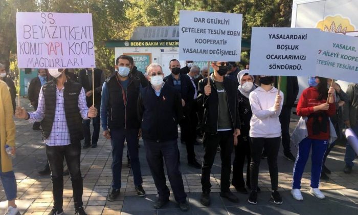 Konut sahiplerinden kendilerine borç çıkaran kooperatife tepki