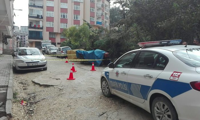 Kumru ilçesinde eski başkanın aracına silahlı saldırı