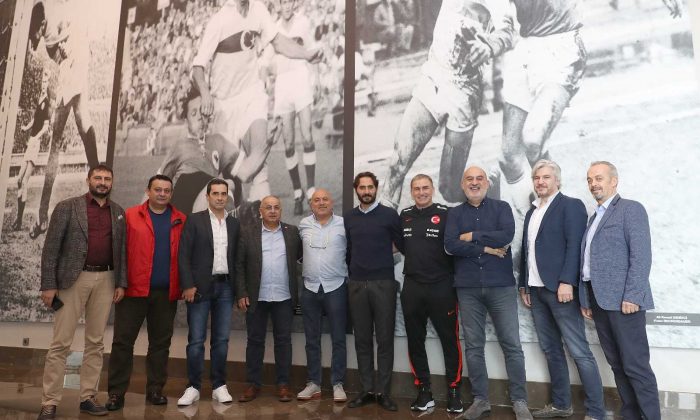 Kuntz: Kapılar kimseye kapalı değil, kimsenin yeri de garanti değil