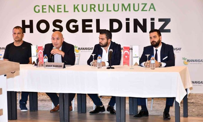 Manavgat’ta muz üreticileri ilk başkanını seçti
