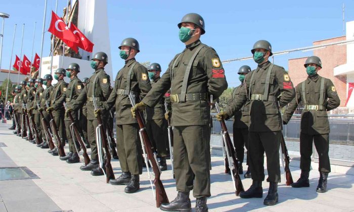 Manisa’da ’Cumhuriyet’ coşkusu başladı