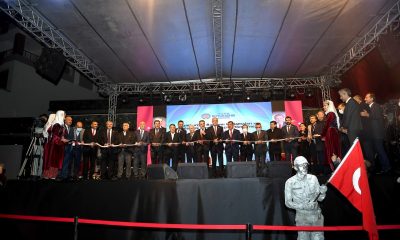 On binlerin katılımıyla Kernek Meydanı vatandaşın hizmetine sunuldu