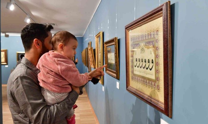 Retrospektif sergisine sanatseverlerden yoğun ilgi