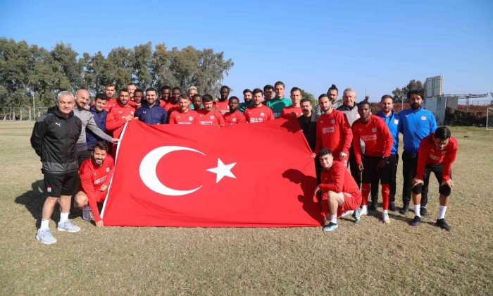 Sivasspor idmanda Türk Bayrağı açtı