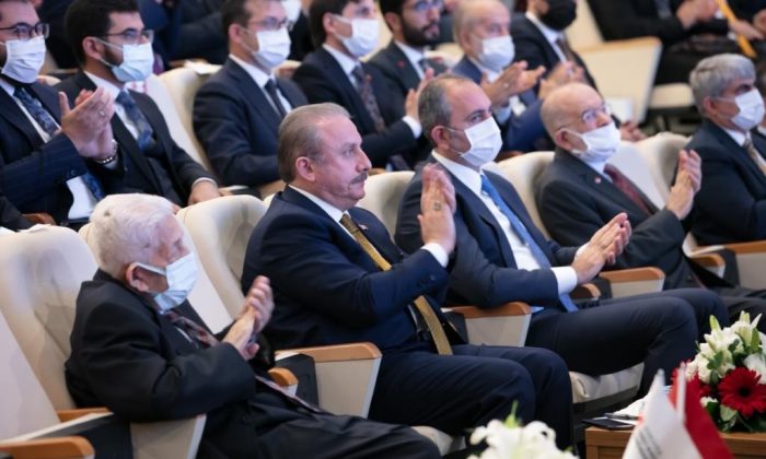 TBMM Başkanı Şentop: “(Necmettin Erbakan) Liderliği yürütecek bütün müktesebata maddi, manevi anlamda sahipti”