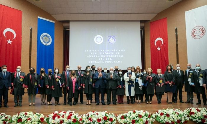 TBMM Başkanı Şentop: “Önümüzdeki yüz yıl içerisinde etkili ve güçlü olacak devletler içerisinde Türkiye’yi var eden belki de en önemli husus tesir kabiliyetidir”