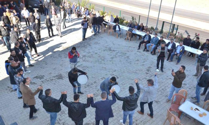Tes-İş Sendikası’nda seçim zaferine halaylı kutlama