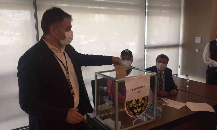 Türkiye Vücut Geliştirme Fitness ve Bilek Güreşi Federasyonu’nda Niyazi Kurt yeniden başkan