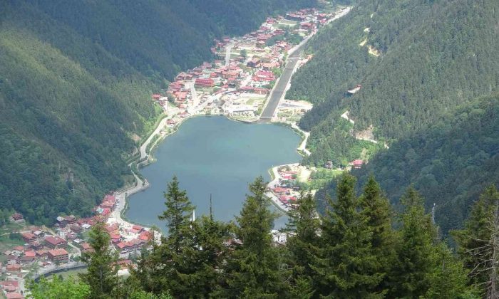 Uzungöl 21 yıldır çözülemeyen imar planını bekliyor