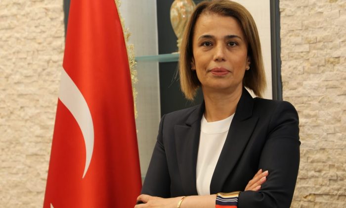 Vali Becel: “Milletimiz tarih boyunca karşı karşıya kaldığı her türlü saldırı ve esaret altına alma girişimlerini boşa çıkarmıştır.”