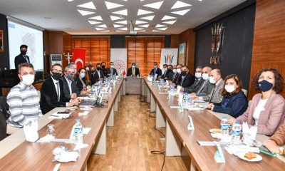 Vali Bilmez, tekstil yatırımcıları ile bir araya geldi