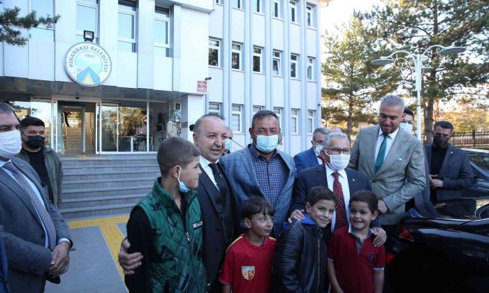 Vali Günaydın ve Başkan Büykkılıç’tan Pınarbaşı çıkarması