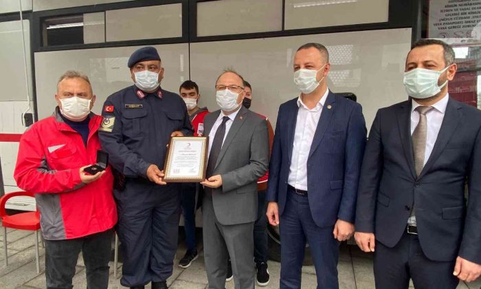 ’Zonguldak’ın Kanında Hayat Var’ sloganıyla vatandaşlara kan bağışı çağrısı yaptılar