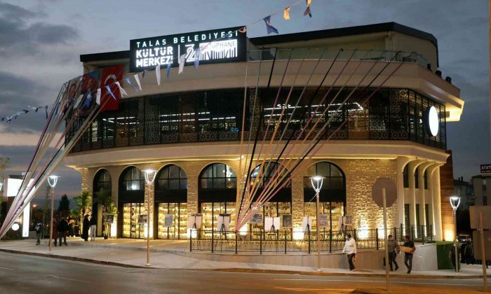 7/24 Kütüphane bir yılda 170 bin kişiye hizmet verdi