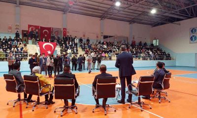 Adalet Bakanı Gül, Diyarbakır’da gençlerle buluştu