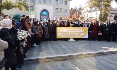 Ak kadınlar “kadına şiddete hayır” dedi