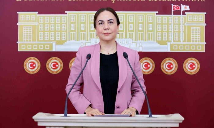 AK Parti’li Yılmaz: “Biz de mitinglerimizi eski Tevfik Sırrı Gür Stadyumu yanında yapıyoruz”