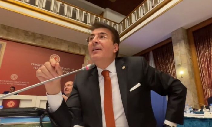 Aydemir: ‘Cumhurbaşkanımıza itimat zirvede’