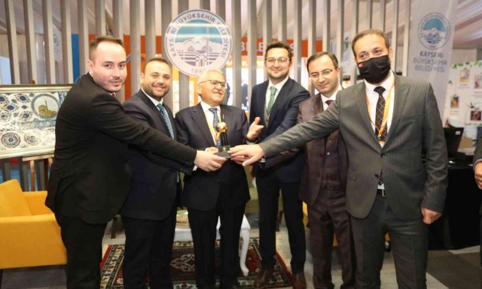 Başkan Büyükkılıç: “Kayseri’ye ödüller yakışır”