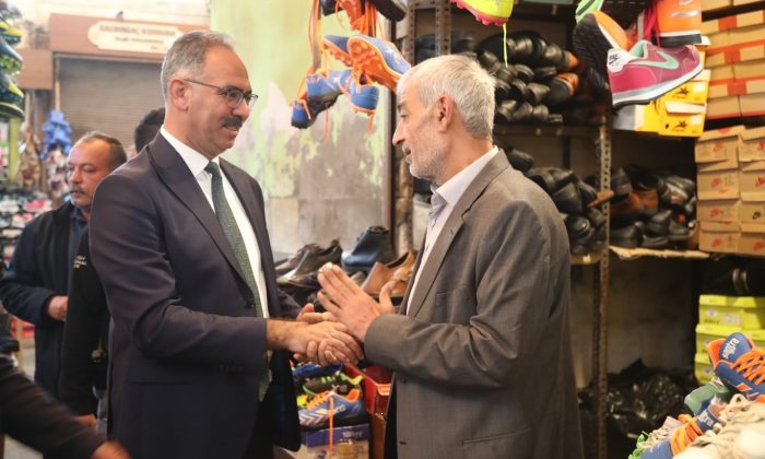 Başkan Kuş, talepleri sahada dinlemeye devam ediyor