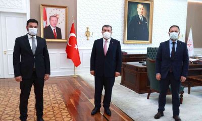 Başkan Öztekin, Sağlık Bakanı Koca ve Ticaret Bakanı Muş ile bir araya geldi