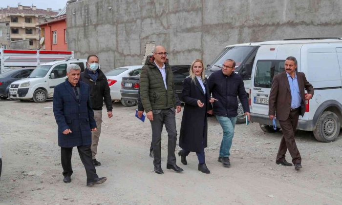 Başkan Vekili Aydın’dan mahalle ziyareti