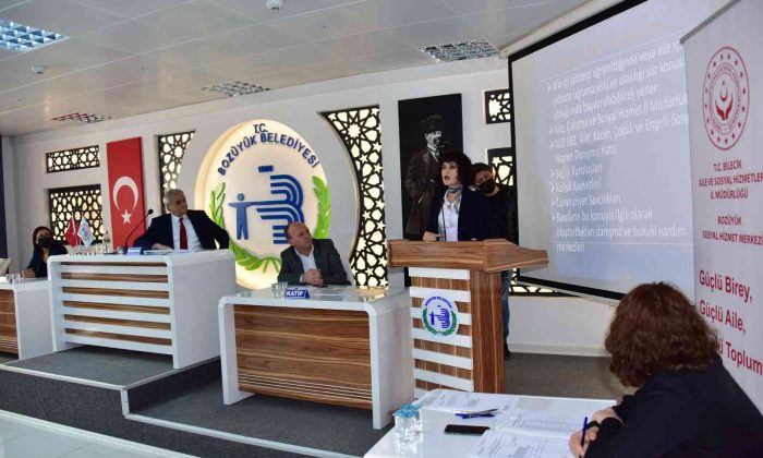 Belediye Meclis üyelerine kadına yönelik şiddet ile ilgili sunum yapıldı