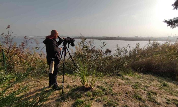 BM’nin mülteci raportörü gibi kuş gözlemcisi