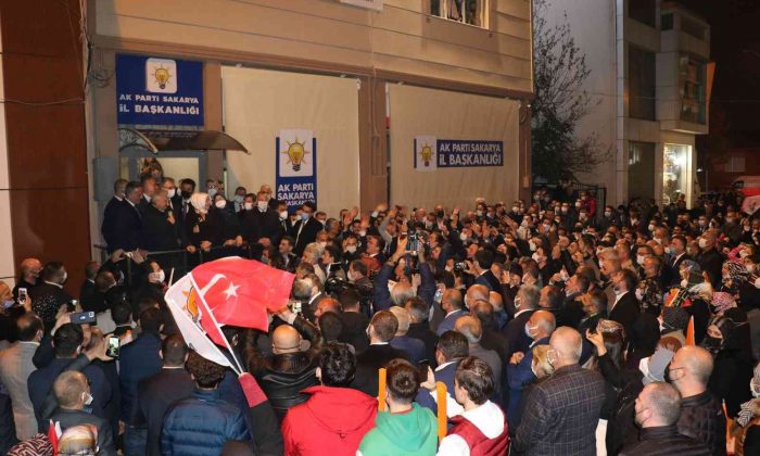 Cumhurbaşkanı Erdoğan, coşkulu kalabalığa böyle seslendi