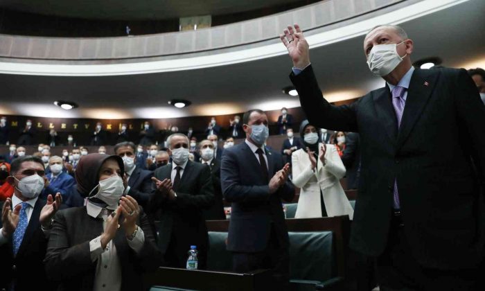 Cumhurbaşkanı Erdoğan: “Şehit yakınlarına hakaret edenlerin bizim de, milletimizin de gözünde milletvekilliği sakıt olmuştur”