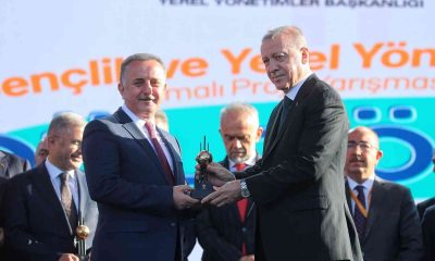 Cumhurbaşkanı Erdoğan’dan Bağcılar’a “Spor Kenti” ödülü