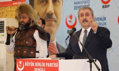 Destici’den Akşener’e taşıma miting eleştirisi