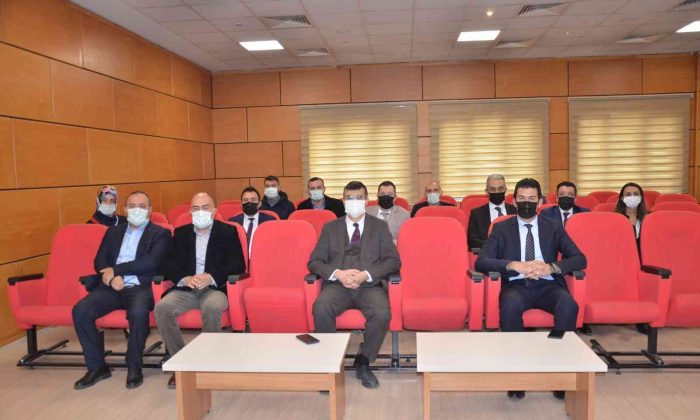 Devlet hastaneleri başhekimleri ile değerlendirme toplantısı yapıldı