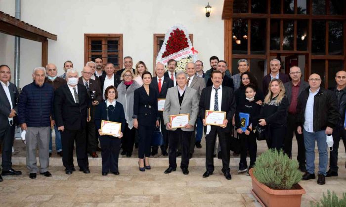 “Diş Hekimliğinin Dünü Bugünü” sergisi