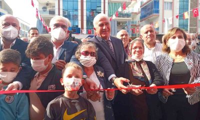 Efeler’de ikinci ’Kitap Kafe’ açıldı