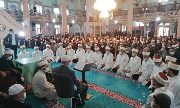 Eskişehir’de 17 kurra hafız için icazet merasimi düzenlendi