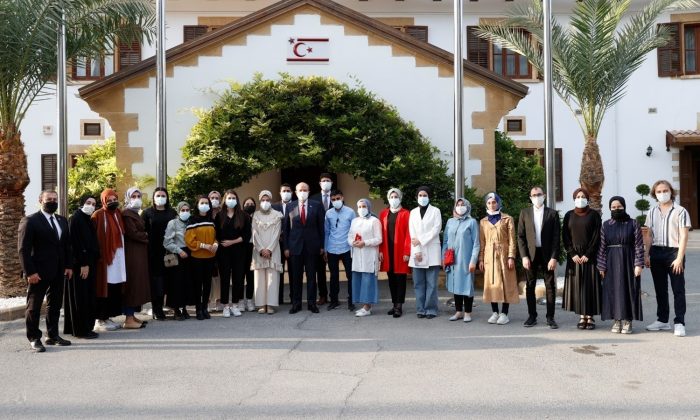 Genç Diplomasi Akademisi’nden, KKTC Cumhurbaşkanı Ersin Tatar’a ziyaret