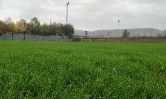 Gökmen Yıldıran antrenman sahası çimlendirildi