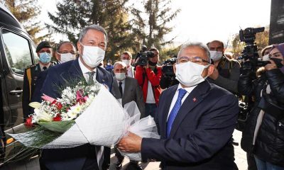 Hulusi Akar, Başkan Büyükkılıç’ı ziyaret etti