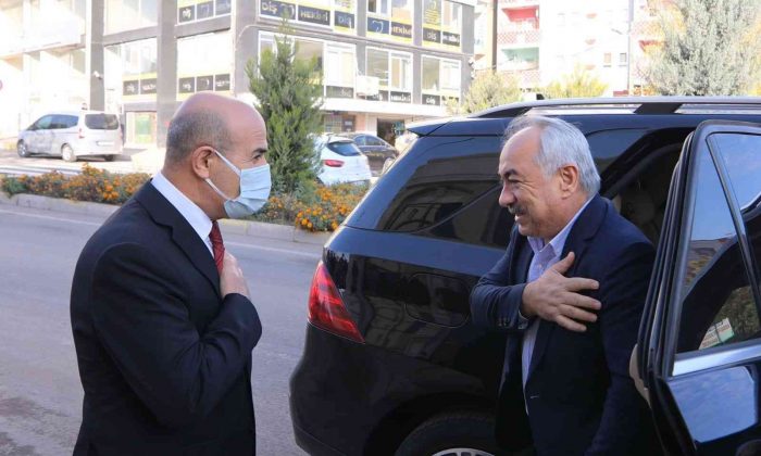 İçişleri Bakan Yardımcısı Mehmet Ersoy Mardin’de bir dizi temasta bulundu