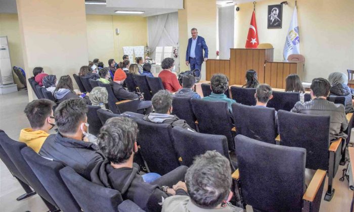 Karacabey, üniversite öğrencilerinin çalışma alanı oldu