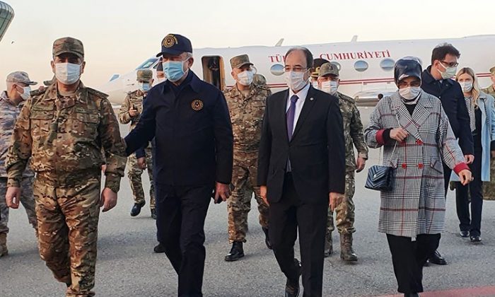 Milli Savunma Bakanı Akar, Azerbaycan’da