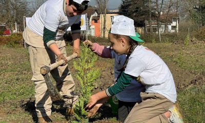 Minikler doğayla, fidanlar da toprakla buluştu