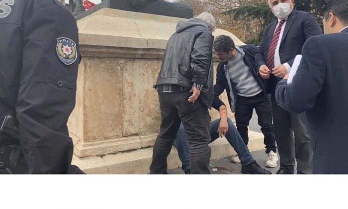 Ölen gazinin oğlu bileklerini kesip işe girmek istediğini söyledi