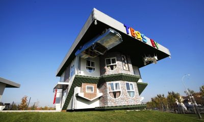 Sakaryalıların hizmetine sunulan Ters Ev, törenle açıldı